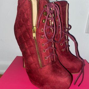 Porcia Heels in Burgundy